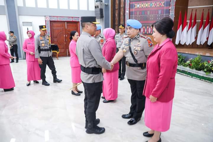 Prosesi serah terima jabatan Kabid Propam Polda Sumut (ist)