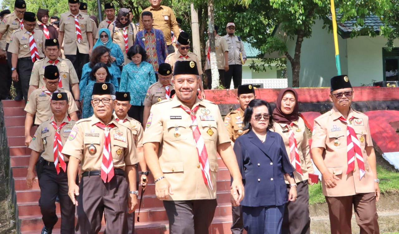 Wabup dan Ketua TP PKK Simalungun (photo istimewa)
