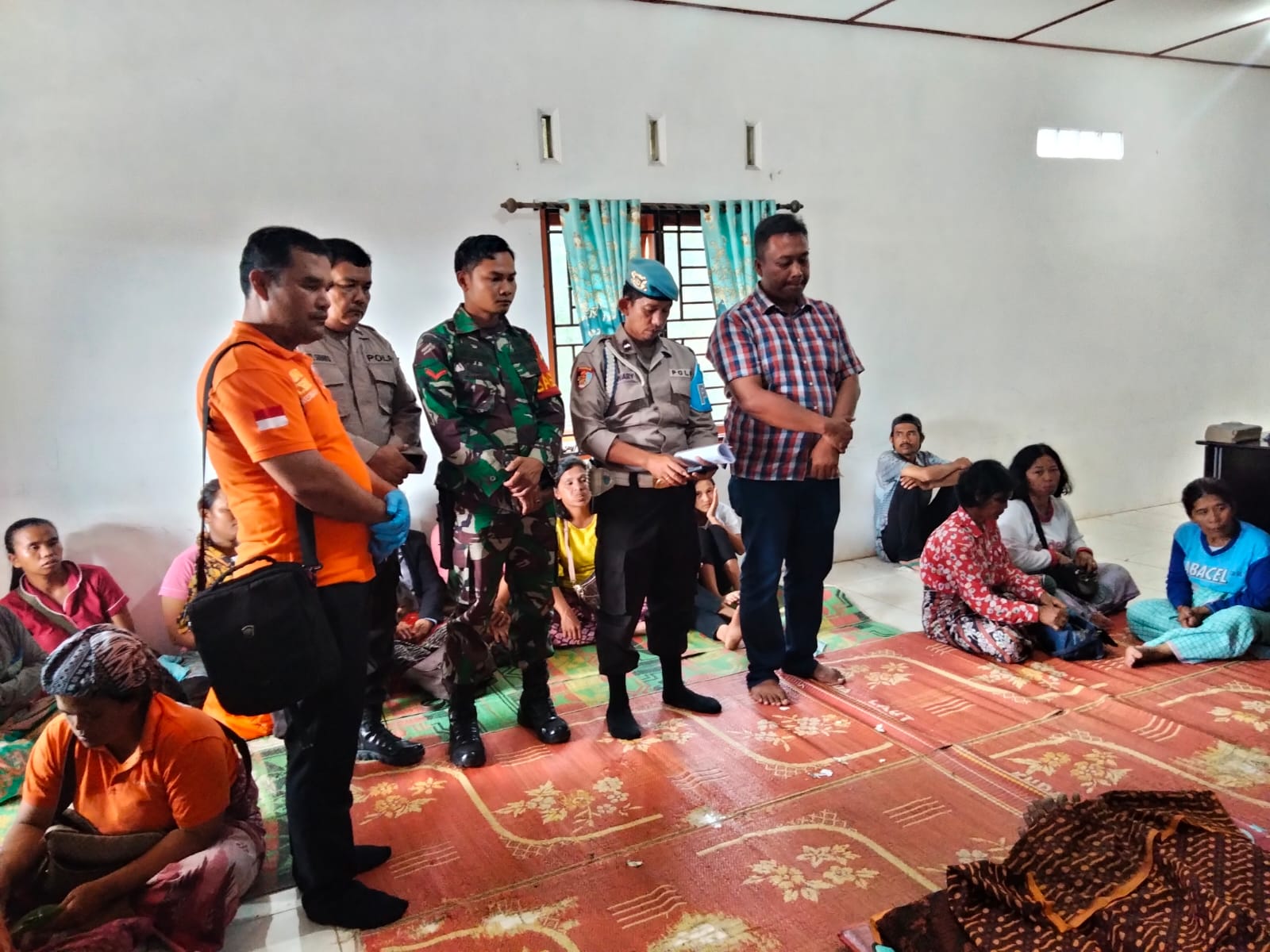 Jenazah disemayamkan dirumah duka (ist)