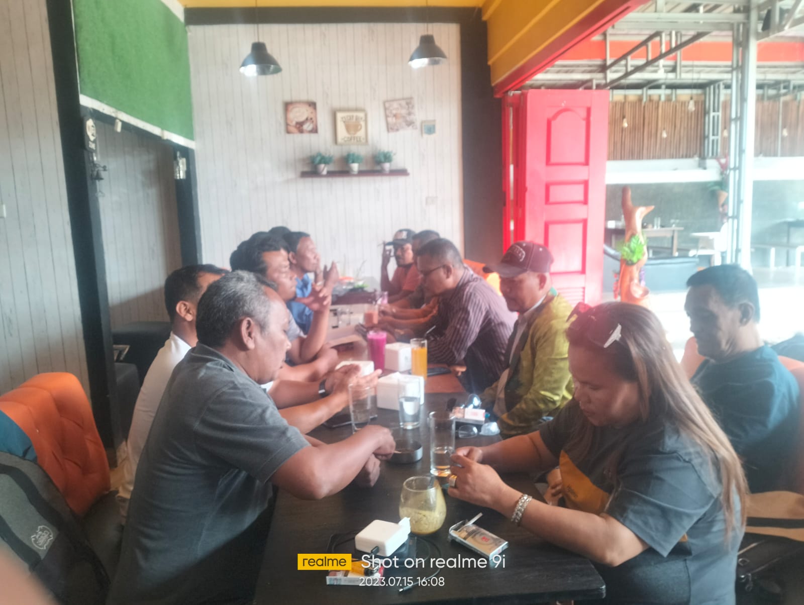 Leonardo AB Sitorus Diskusi Bersama Puluhan Wartawan di Toba (Aldy)
