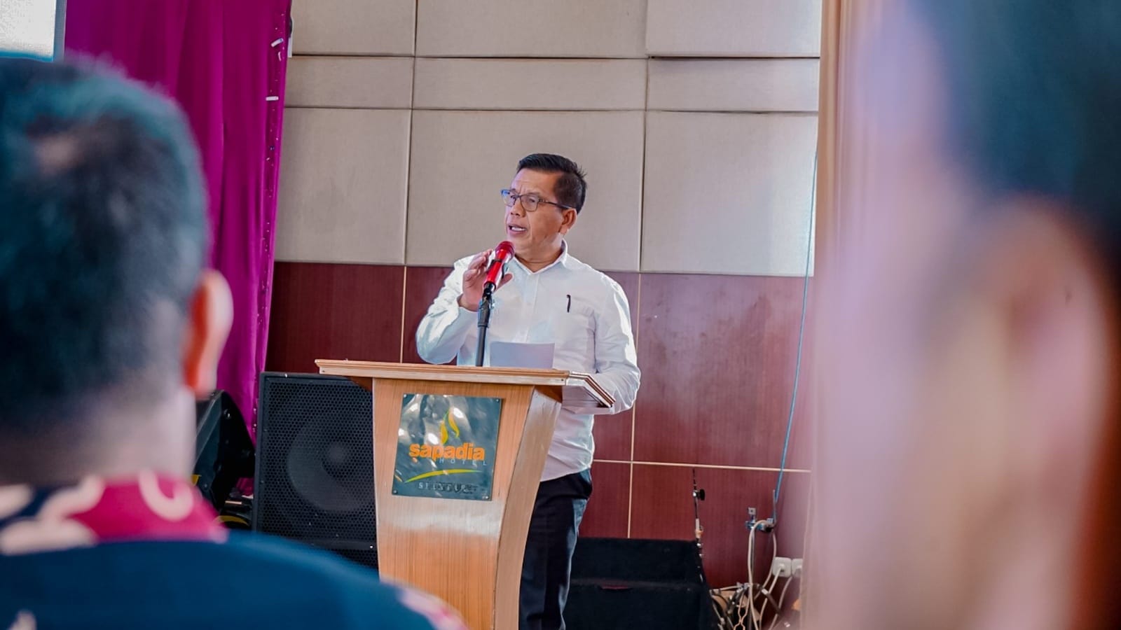Bupati Simalungun saat mengimbau