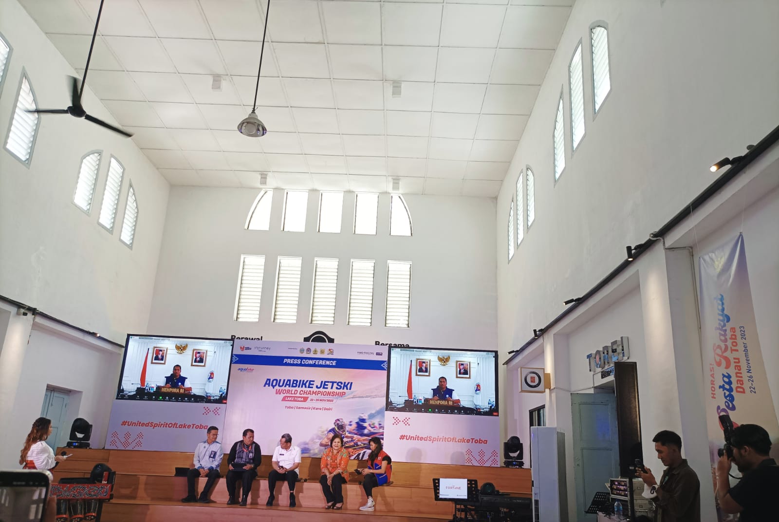 MENPORA RI Dito Ariotedjo hadir secara online dalam konferensi pers Aquabike Jetski World Championship di Pos Bloc Medan, Jumat (17/11). ( EM)