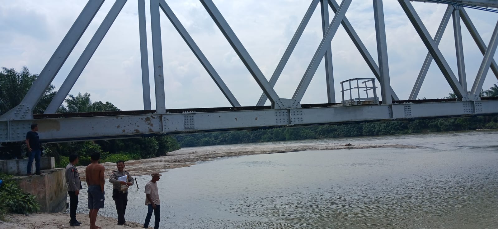 TKP Sungai Bah Bolon Huta VI Semanggar, Kelurahan Perdagangan II.(*)