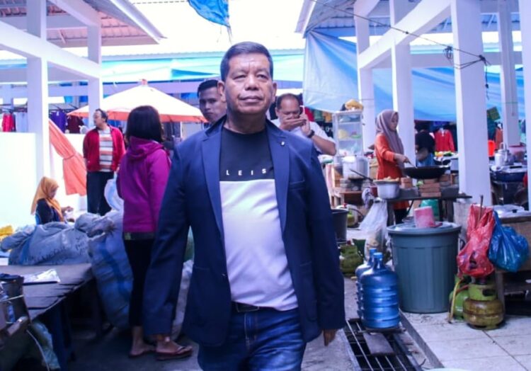 Bupati Simalungun Radiapoh Hasiholan Sinaga pasca meninjau Pasar Moderen Tigarunggu yang terbangun tahun 2024