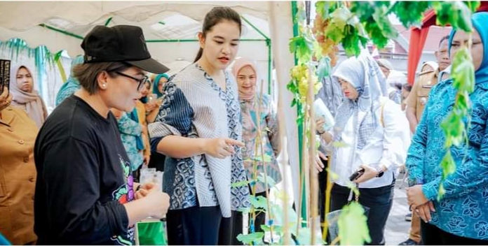 Kahiyang Ayu Bobby Nasution membeli sejumlah produk