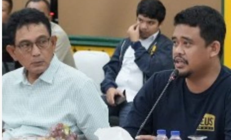 Bobby Nasution dalam rapat program