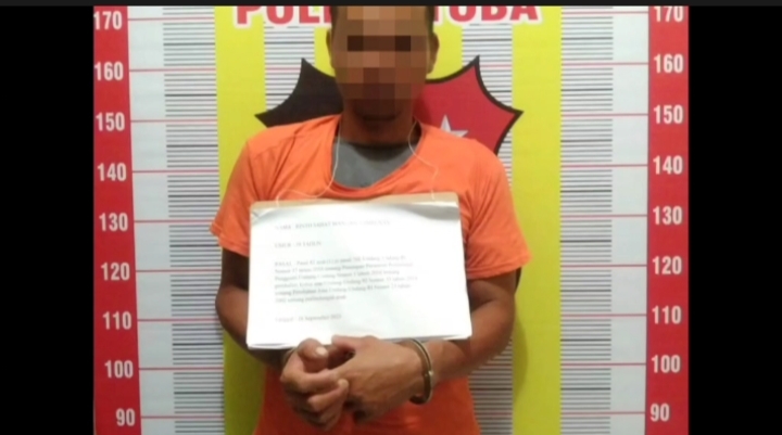 Tersangka pelaku pencabulan anak bawah umur yang terjadi di Kabupaten Toba, Sumatera Utara