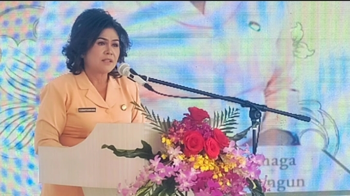 ketua DWP Kabupaten Simalungun, Bernadetta Esron Sinaga