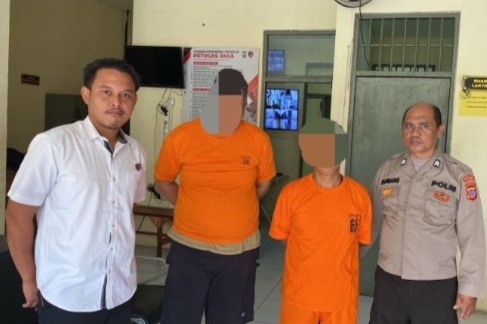 Kedua tersangka di Mapolda Sulteng,(humas.polri.go.id)