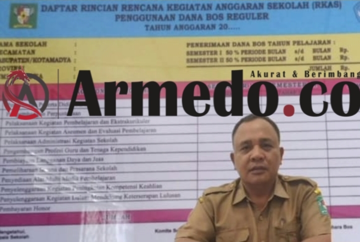 Papan IKM SD Negeri yang harganya terbilang fantastis dan Kadisdik Simalungun, Sudiahman Sumbayak