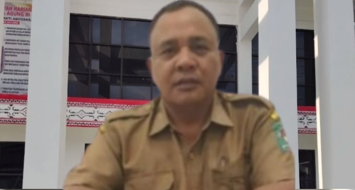 Kadisdik Simalungun Sudiahman Sumbayak dan gedung Kejari Simalungun