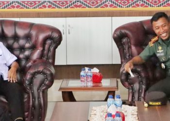 Bupati Simalungun Anton Achmad Saragih bersama Dandim 0207/Sml Letkol Inf Slamet Fauzan