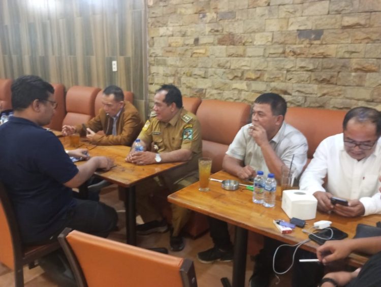 PANGULU DITEKAN AGAR MENDUKUNG Ol