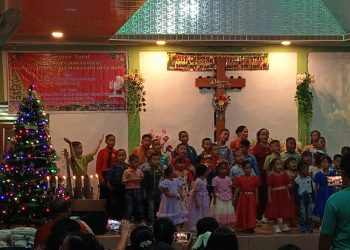 Perayaan Natal Paud Tabita Maranata Berikan Bingkisan kepada para Lansia