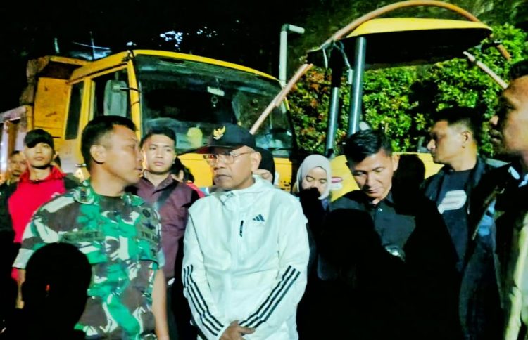 Bupati Simalungun Tinjau Banjir Dan Longsor Di Kota Touris Parapat