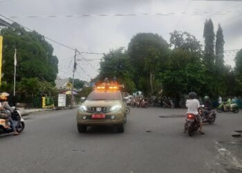 Iringan mobil pemko saat melakukan penghimbauan kepada masyarakat dan pengendara.