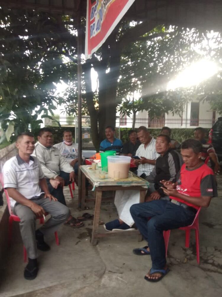Rapat DPC Humatob Kecamatan Siantar Utara mempersiapkan acara peletakan batu pertama pembangunan kantor sekretariat yang akan digelar besok, Jumat (10/07/2020).