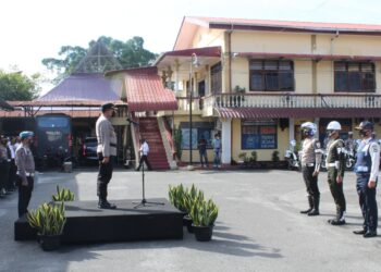Kabag Ops Kompol Lamin memimpin apel gelar pasukan