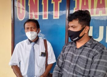 Kuasa hukum para korban, Binaris Situmorang (kiri).