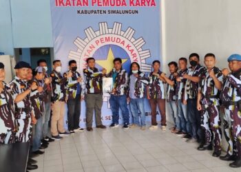Penyerahan SK PAC IPK Huta Bayu Raja