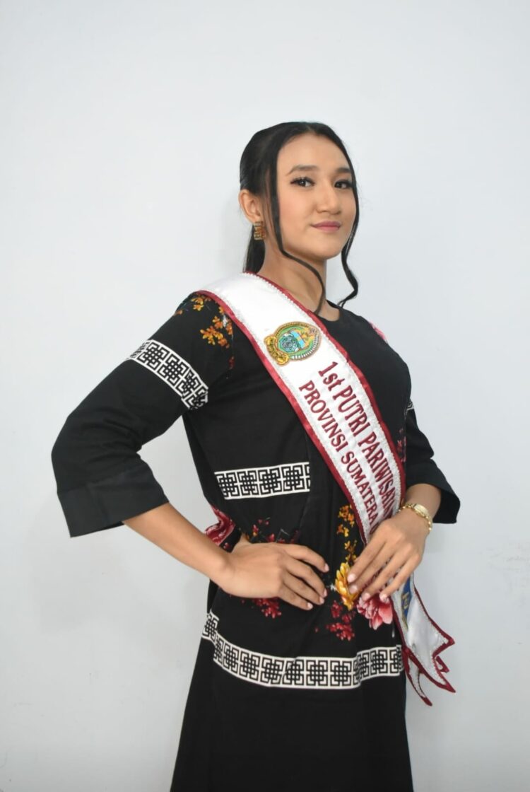 Runner Up Puteri Pariwisata Sumut (f:ist/konstruktif)