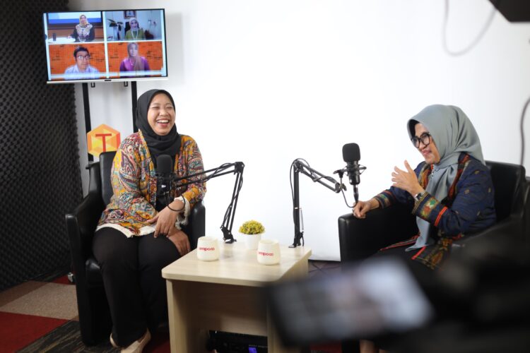 Wali Kota dr Susanti saat podcast acara Teras Negeri yang dipandu host , jurnalis Tempo Rinis Kustiani. ( Nawasenanews/ Ist)