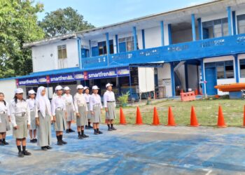 Sat Lantas Polres Simalungun saat mengadakan kegiatan Pelatihan dan Pembinaan Patroli Keamanan Sekolah (PKS) pada Jumat, (10/05/2024). ( Nawasenanews/ Ist)