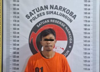 Tersangka TAS (35) yang merupakan warga Lingkungan Teladan Timur, Kelurahan Ujung Padang, Kecamatan Ujung Padang, Kabupaten Simalungun, ditangkap Sat Narkoba Polres Simalungun dengan barang bukti 1.13 gram narkoba jenis Sabu. ( Nawasenanews/ Ist)