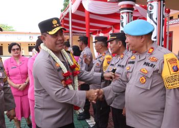 Kapolda Sumatera Utara, Inspektur Jenderal (Irjen) Whisnu Hermawan Februanto, S.I.K., M.H., melakukan kunjungan kerja ke Polres Simalungun guna memberikan arahan dan motivasi kepada jajaran Polres Simalungun, pada Rabu, (30/10/ 2024). ( Nawasenanews/ Ist)