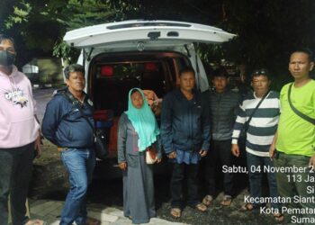 Tertabrak Kereta Api