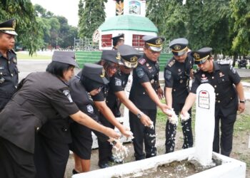 Peringati Hari Pengayoman ke 79 Tahun, Lapas Kelas IIA Siantar Ziarah ke Makam Pahlawan