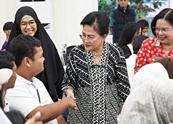 Ketua PKK Kota Siantar Liswati Wesly Silalahi br Sinaga Hadiri Syukuran HUT ke-75 PGI