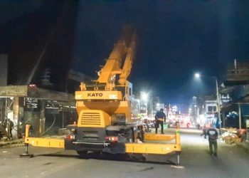 Jembatan Penyeberangan Pasar Horas di Jalan Merdeka Dibongkar