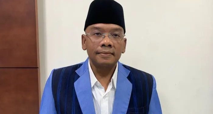 SBNpro - Siantar Anggota DPRD Sumatera Utara (Sumut), Rony Situmorang, menanggapi pernyataan Kepala Badan Pengelola Keuangan dan Pendapatan Daerah (BPKPD) Kota Pematangsiantar, Arri Sembiring, terkait pembangunan Gedung IV Pasar Horas.