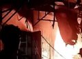 Kebakaran melanda kawasan Pasar Dwikora atau yang dikenal masyarakat sebagai "Pajak Parluasan" di Kota Pematangsiantar, Kamis (18/6/2026) dini hari. Sedikitnya 311 kios pedagang dilaporkan hangus terbakar dalam peristiwa tersebut.