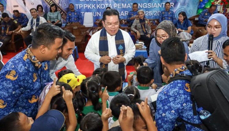 Wali Kota Siantar dan Bunda PAUD Lepas 784 Anak PAUD-SAB