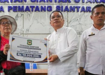 Pemko Siantar Salurkan Bantuan Rp10 Juta untuk Pedagang Korban Kebakaran Pasar Dwikora