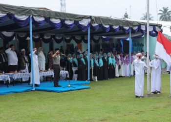 Asisten III Pemko Siantar Ikuti Upacara Hari Santri di Ponpes Darussalam