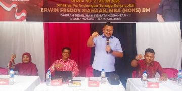 Anggota DPRD Siantar Erwin Siahaan Sosialisasikan Perda PTKL