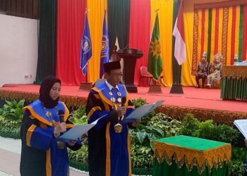 240 Mahasiswa Ambil Sumpah dan Terima Ijazah Lulusan Stikes Muhammadiyah Aceh Akademik 2022/2023 