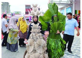 Ribuan Pelajar Ikut Karnaval Budaya Nusantara