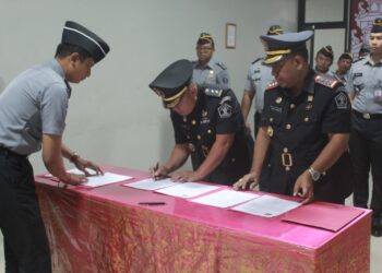 Sugeng Hardono Serah Tugas dan Tanggung Jawab Lapas Narkotika Bangli Kepada Marulye Simbolon