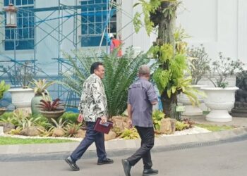 Di Tengah Isu “Reshuffle” Mencuat, Rachmat Gobel Datangi Istana