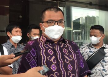 Sidang MKMK, Denny Indrayana: Putusan Usia Capres-Cawapres Libatkan Kantor Kepresidenan
