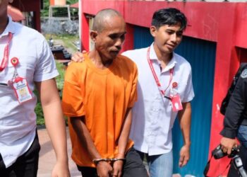Detil Peristiwa Pembunuhan: Rekonstruksi Mayat Waria Dibunuh Pelanggan Peragakan 43 Adegan