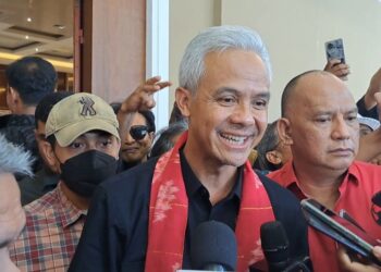 Jokowi Kunjungi Daerah yang Didatanginya, Ganjar: Kan Presiden…