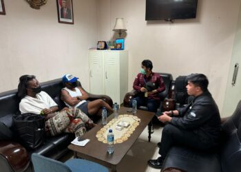 Imigrasi Ngurah Rai Berhasil Amankan WNA Viral Kasus Penganiayaan