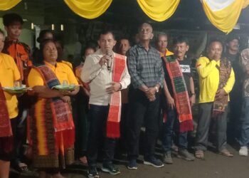 H. Budi Hadiri Acara Gondang Naposo Muda Mudi Kampung Baru