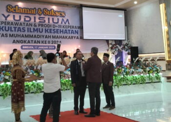 Yudisium Mahasiswa FIKes UMMAH, Ini Pesan Ketua PPNI Bireuen