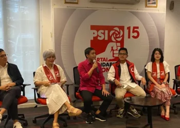 Raja Juli Sebut Pertemuan Dengan Jokowi Tidak Bicara Politik